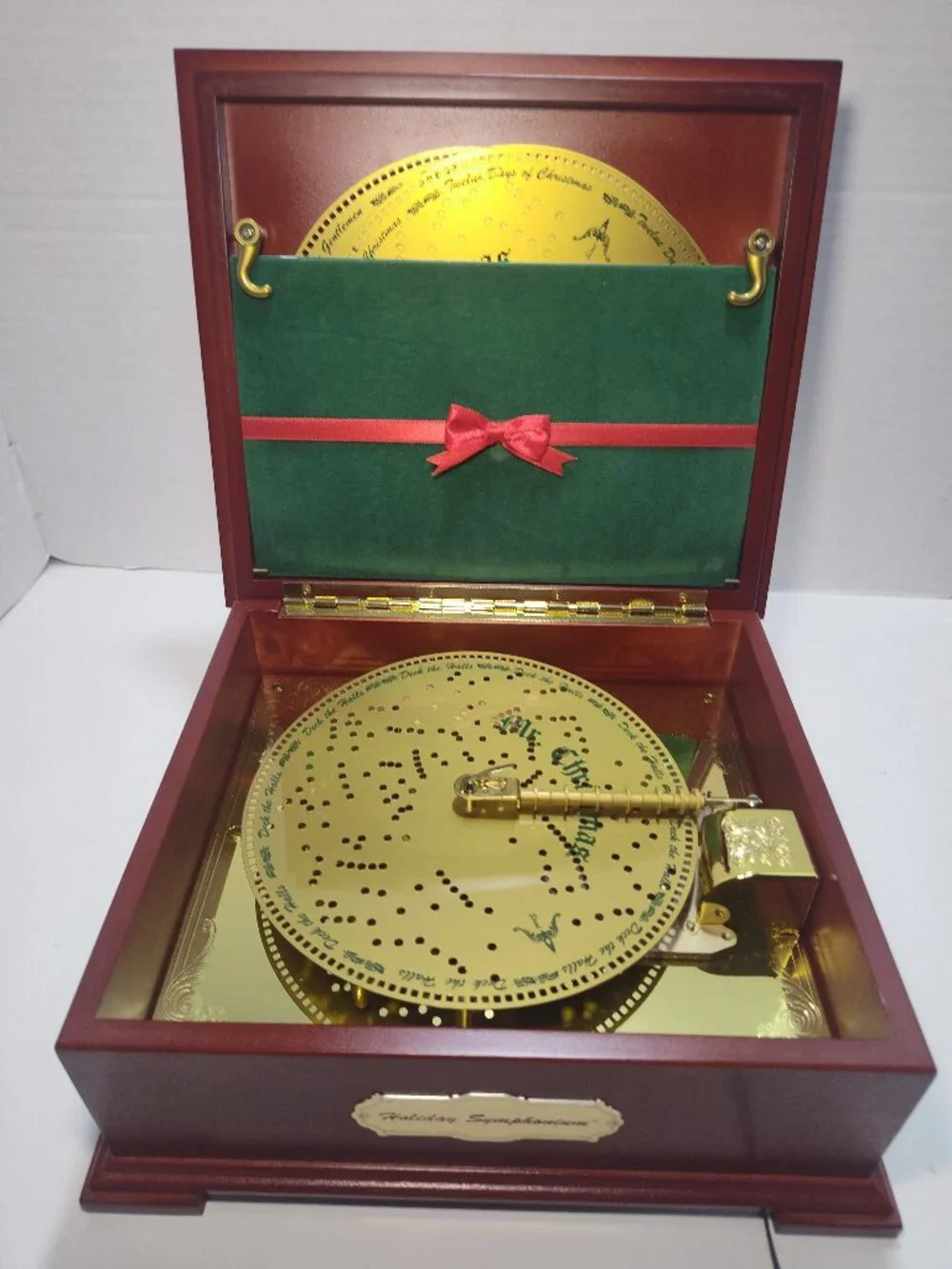 Mr. Christmas Holiday Symphonium 16 Song Mechanical Music Box 2000 Tested w/Box